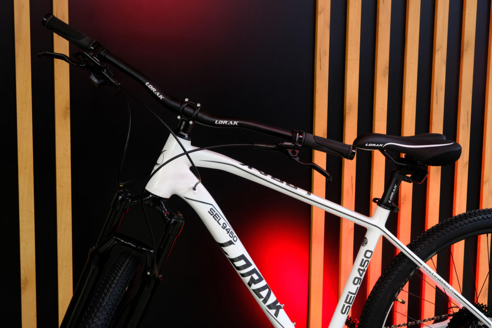 LORAK Sel 9450 SE Белый рама 19 (на рост 171-182)